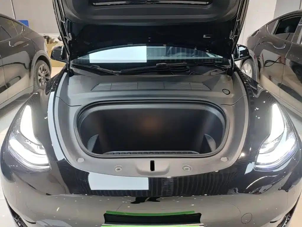 Model Y 2023 Rear-Wheel Drive — миниатюра 20