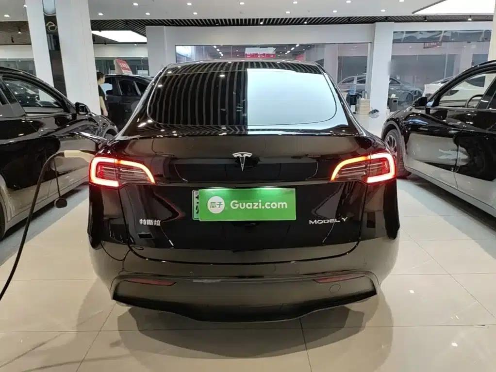 Model Y 2023 Rear-Wheel Drive — миниатюра 6