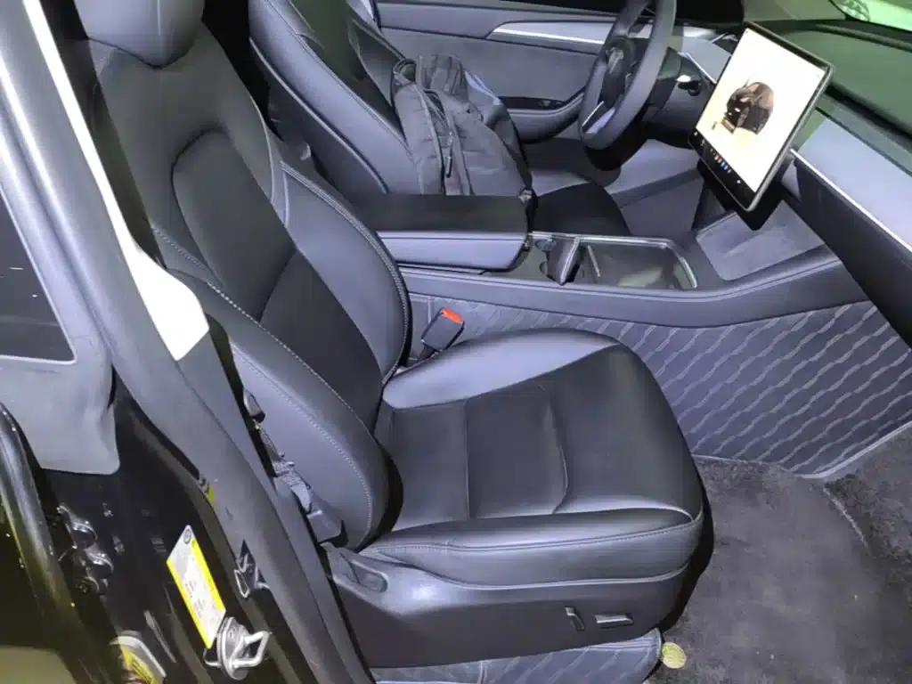 Model Y 2024 Rear-Wheel Drive — миниатюра 25