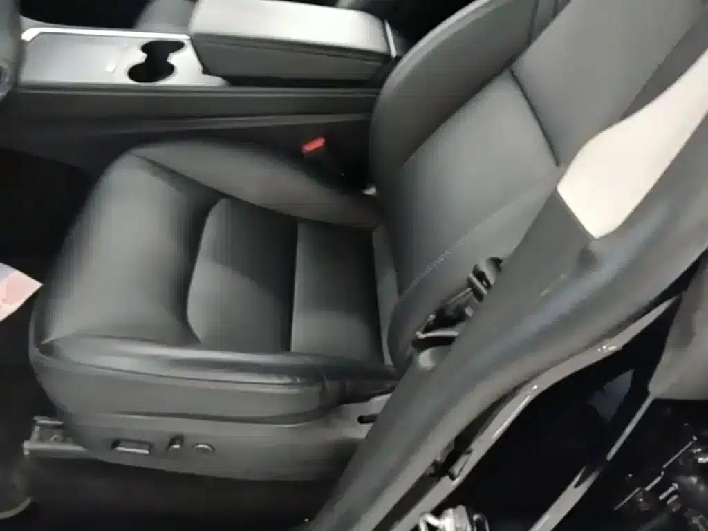 Model Y 2022 Long Range All-Wheel Drive — миниатюра 15
