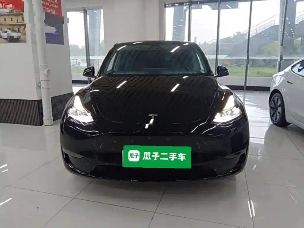 Model Y 2022 Long Range All-Wheel Drive — миниатюра 3