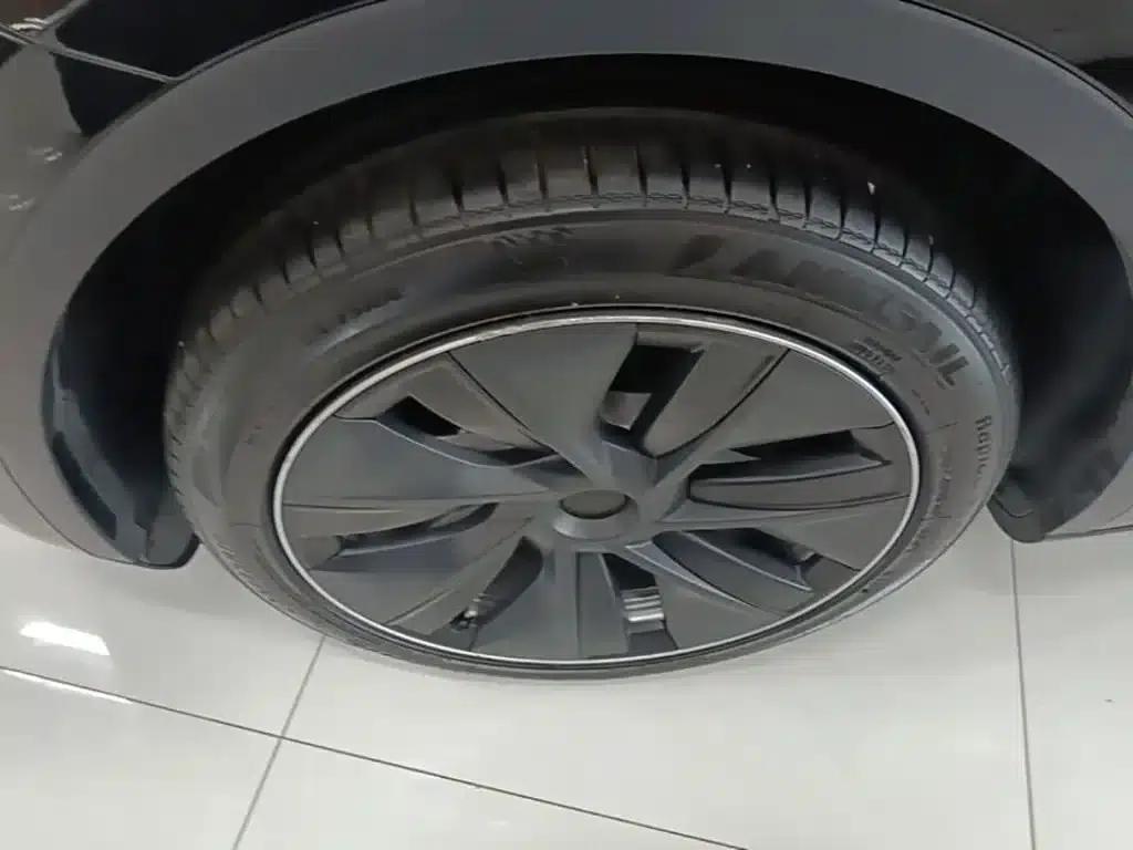 Model Y 2022 Long Range All-Wheel Drive — миниатюра 23