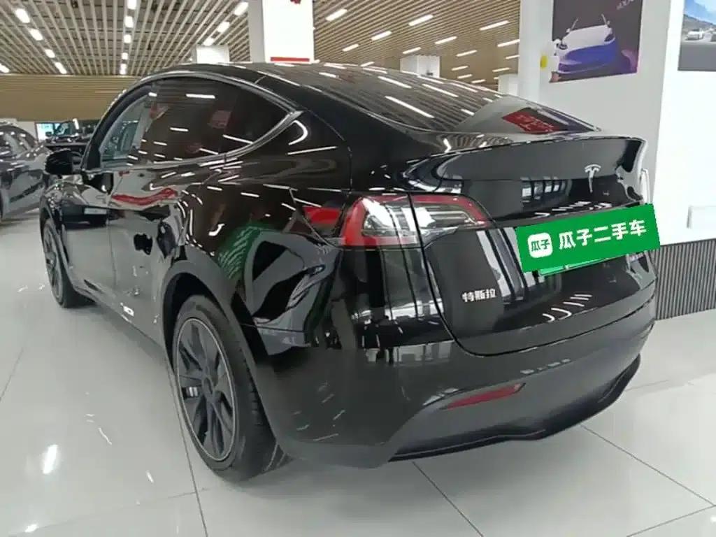 Model Y 2022 Long Range All-Wheel Drive — миниатюра 5