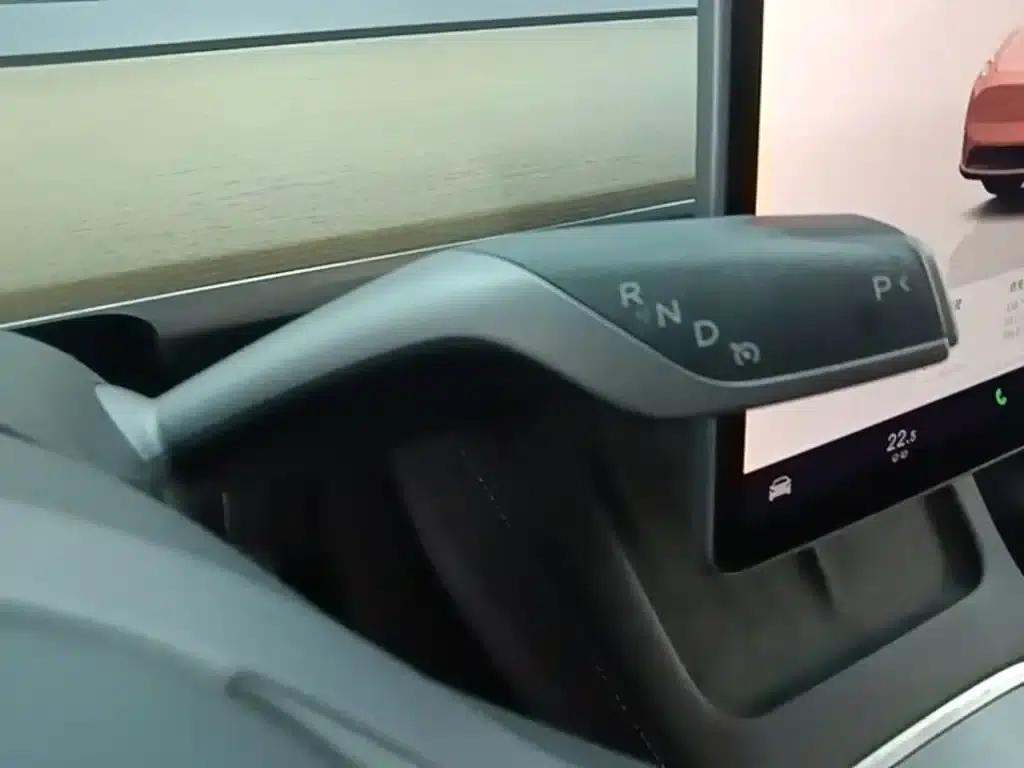 Model Y 2022 Rear-Wheel Drive — миниатюра 14