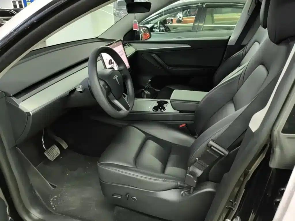 Model Y 2024 Rear-Wheel Drive — миниатюра 15