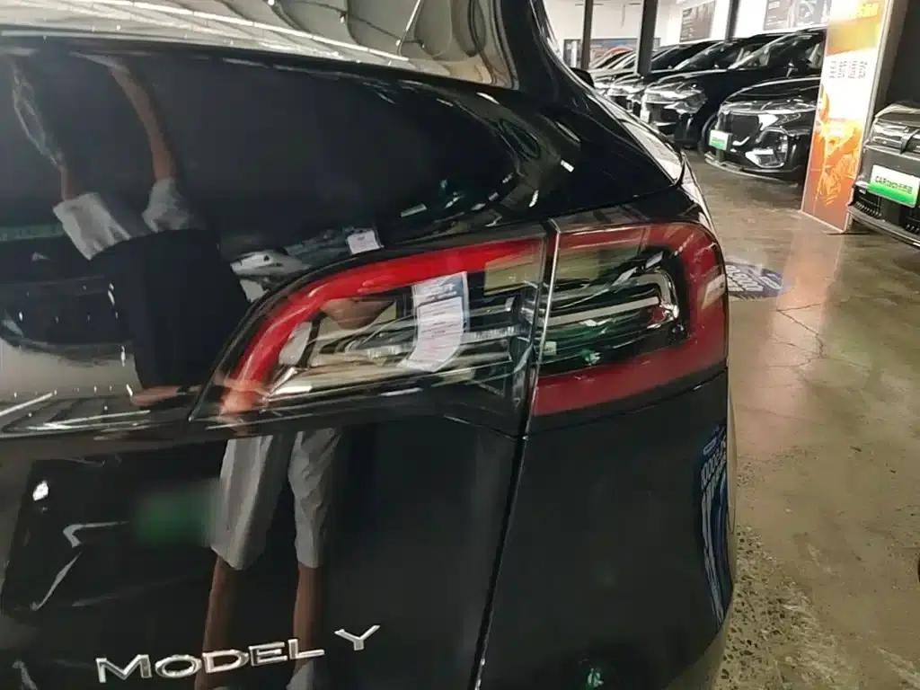 Model Y 2023 Rear-Wheel Drive — миниатюра 8