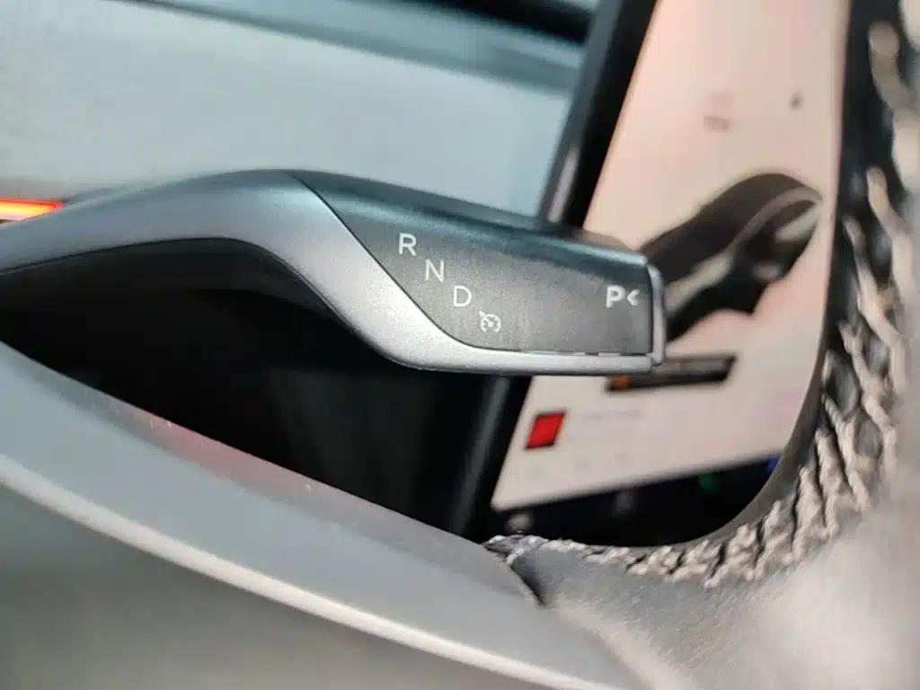Model Y 2023 Long Range All-Wheel Drive — миниатюра 10