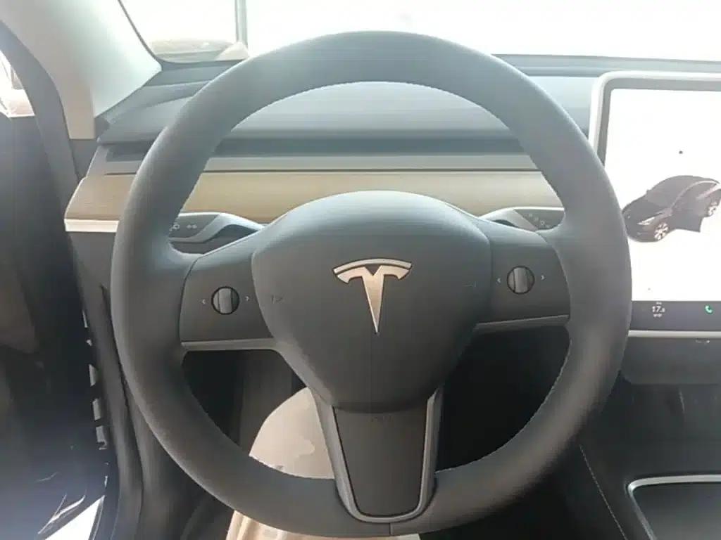 Model Y 2022 Facelift Rear-Wheel Drive Version — миниатюра 11