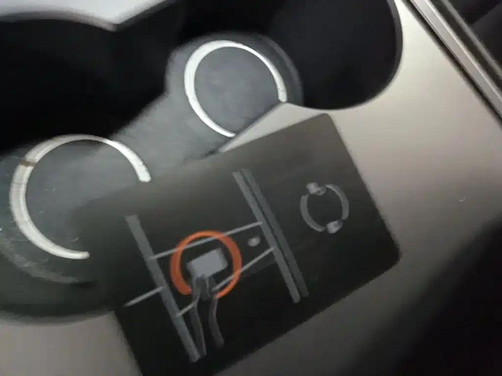 Model Y 2021 Standard Range Rear-Wheel Drive — миниатюра 9