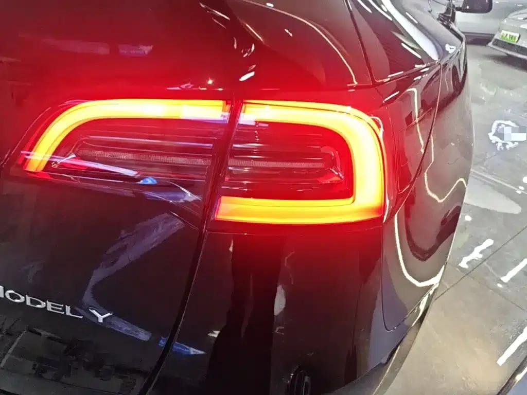 Model Y 2022 Rear-Wheel Drive — миниатюра 8