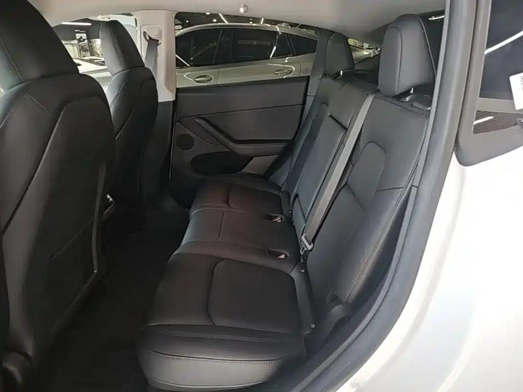 Model Y 2023 Rear-Wheel Drive — миниатюра 17