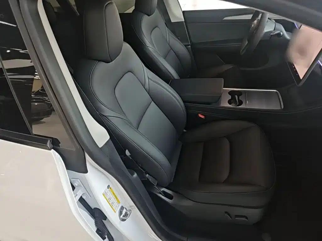Model Y 2023 Rear-Wheel Drive — миниатюра 25