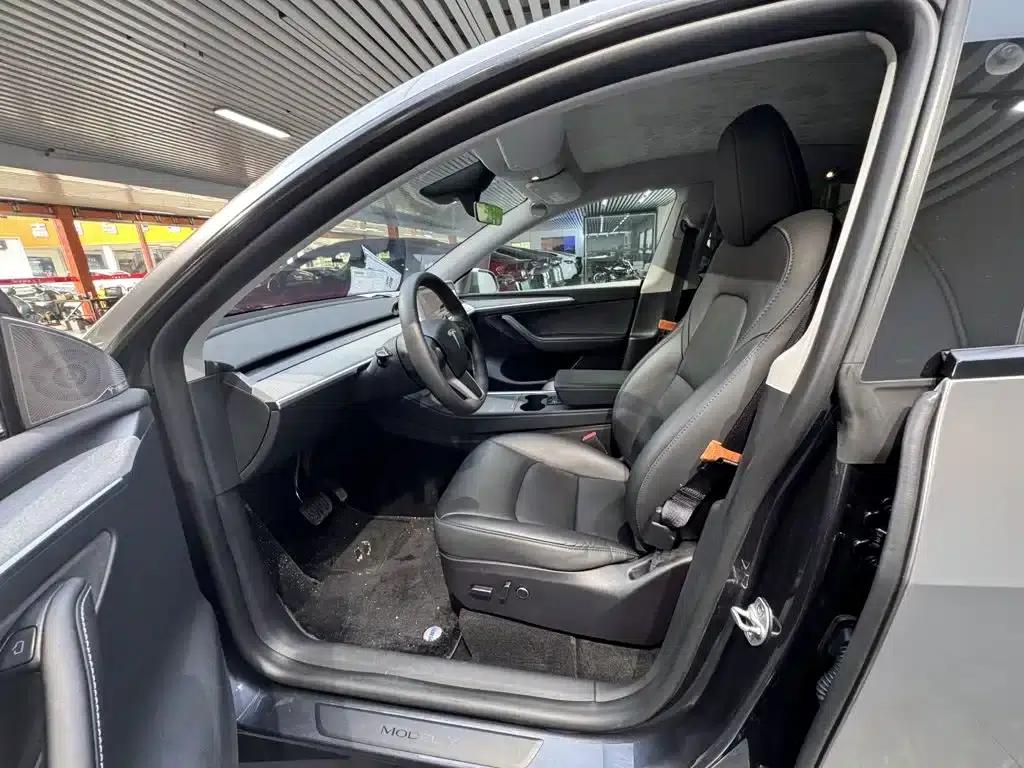Model Y 2024 Rear-Wheel Drive — миниатюра 15