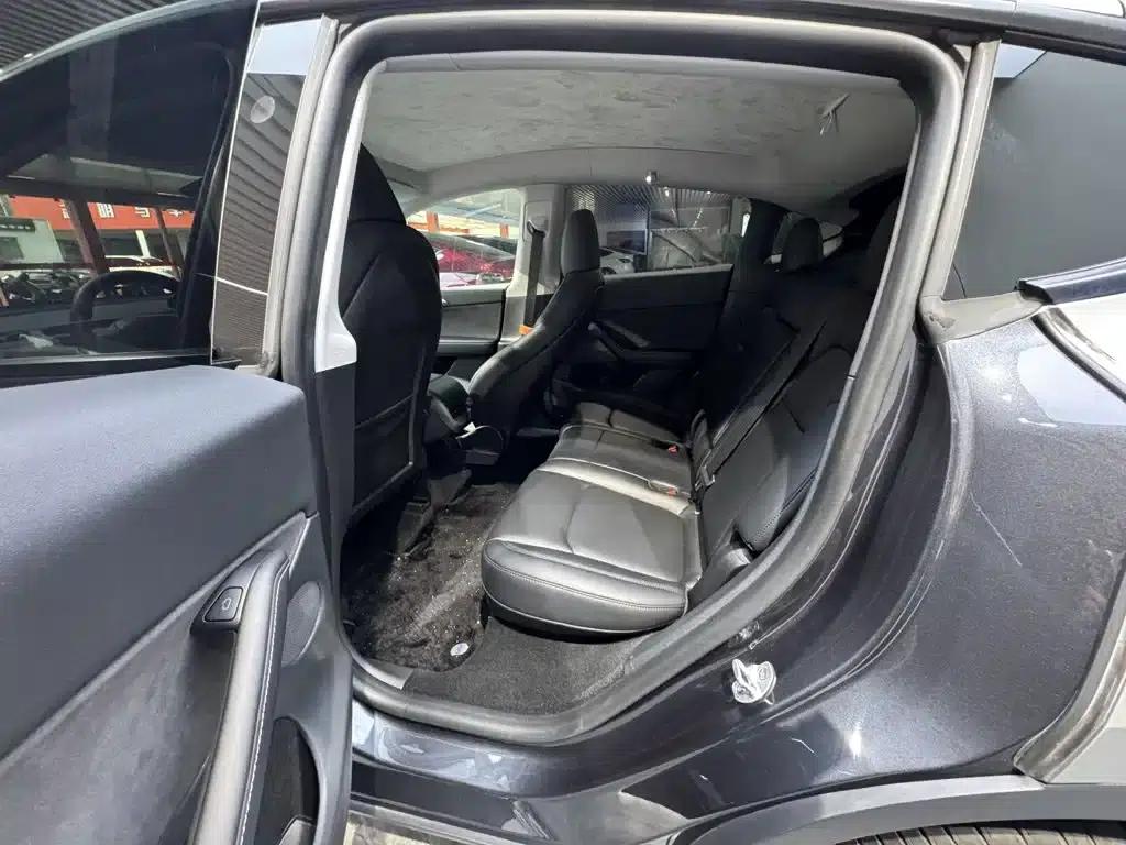 Model Y 2024 Rear-Wheel Drive — миниатюра 17