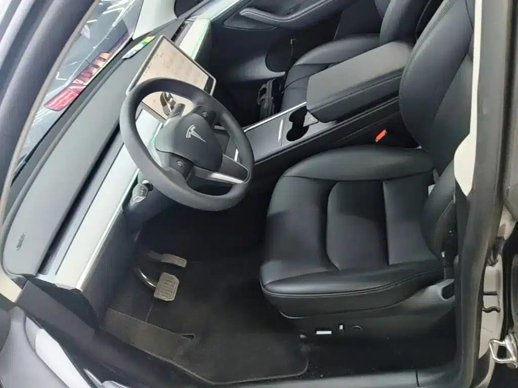 Model Y 2024 Rear-Wheel Drive — миниатюра 11