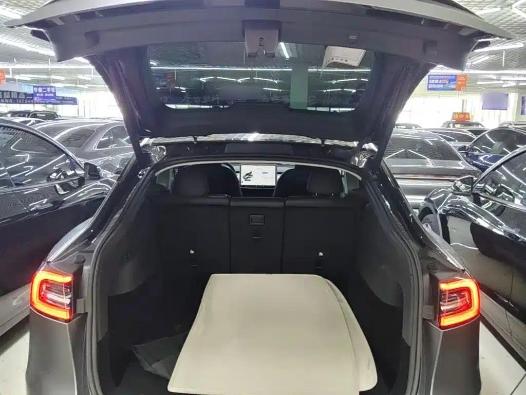 Model Y 2024 Rear-Wheel Drive — миниатюра 15