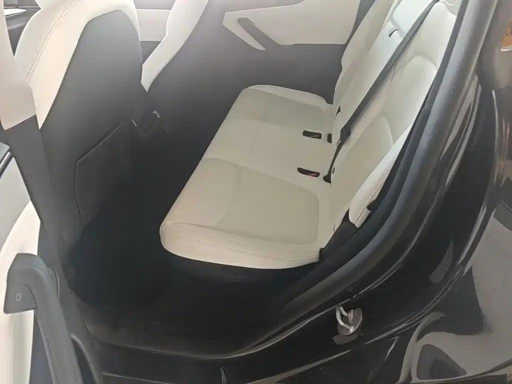 Model Y 2025 Long Range All-Wheel Drive First Edition — миниатюра 17
