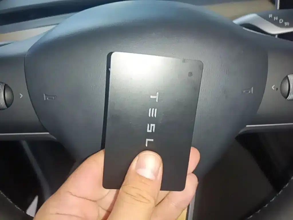 Model Y 2022 Rear-Wheel Drive — миниатюра 9