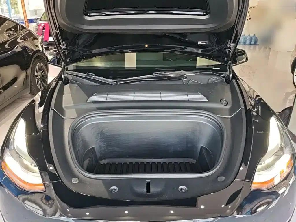 Model Y 2023 Long Range All-Wheel Drive — миниатюра 20
