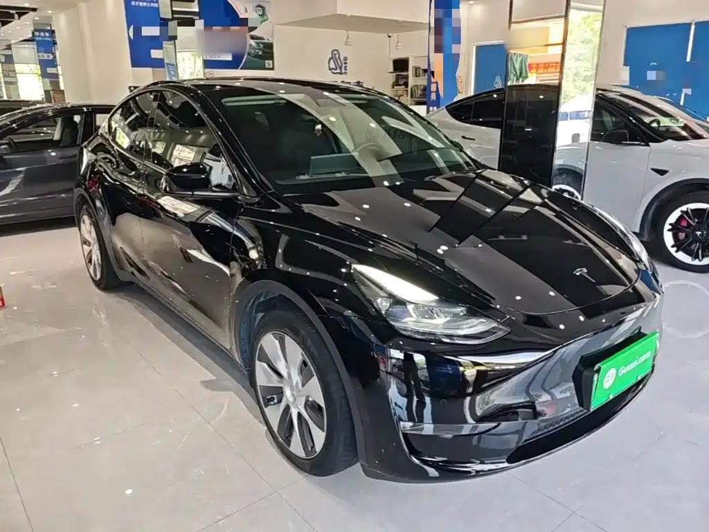 Model Y 2023 Long Range All-Wheel Drive — миниатюра 4