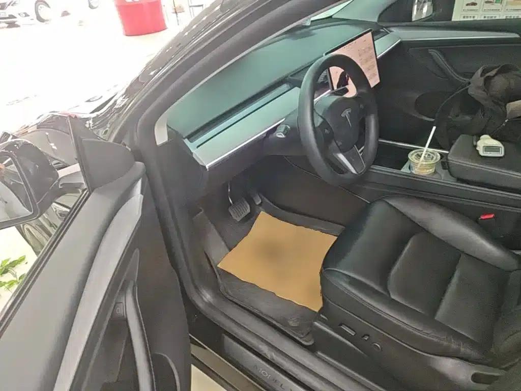 Model Y 2023 Rear-Wheel Drive — миниатюра 16
