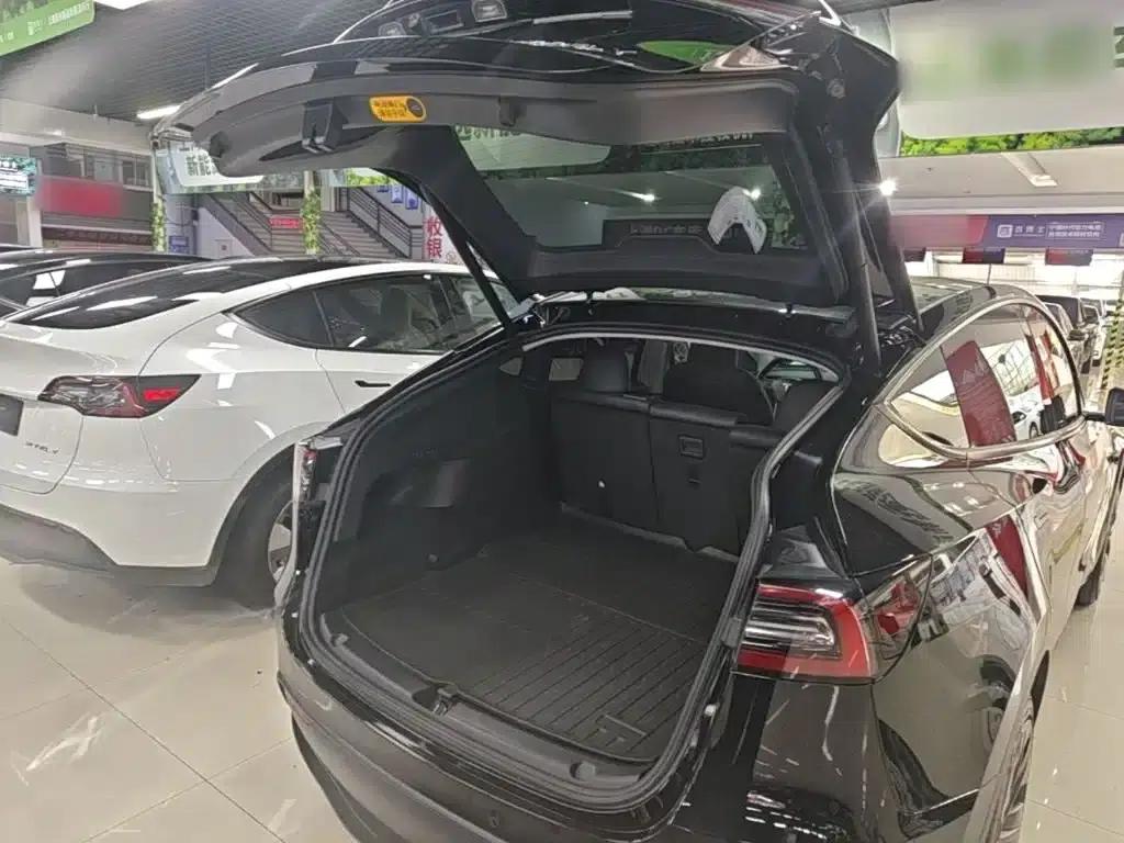 Model Y 2023 Rear-Wheel Drive — миниатюра 19