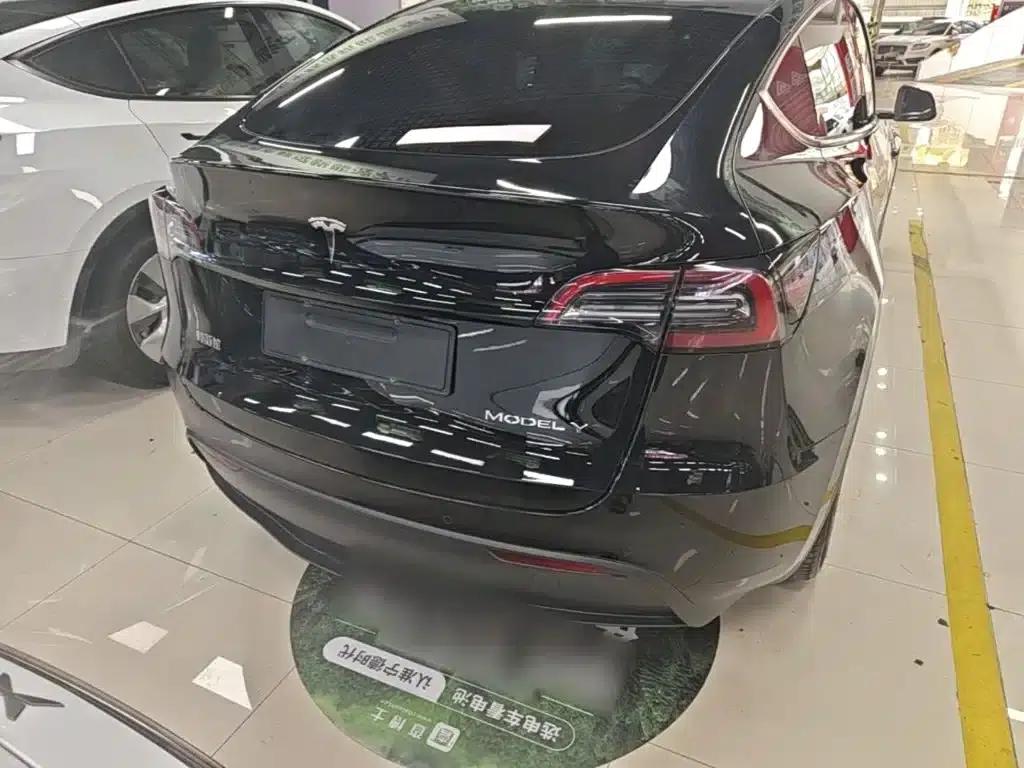 Model Y 2023 Rear-Wheel Drive — миниатюра 6