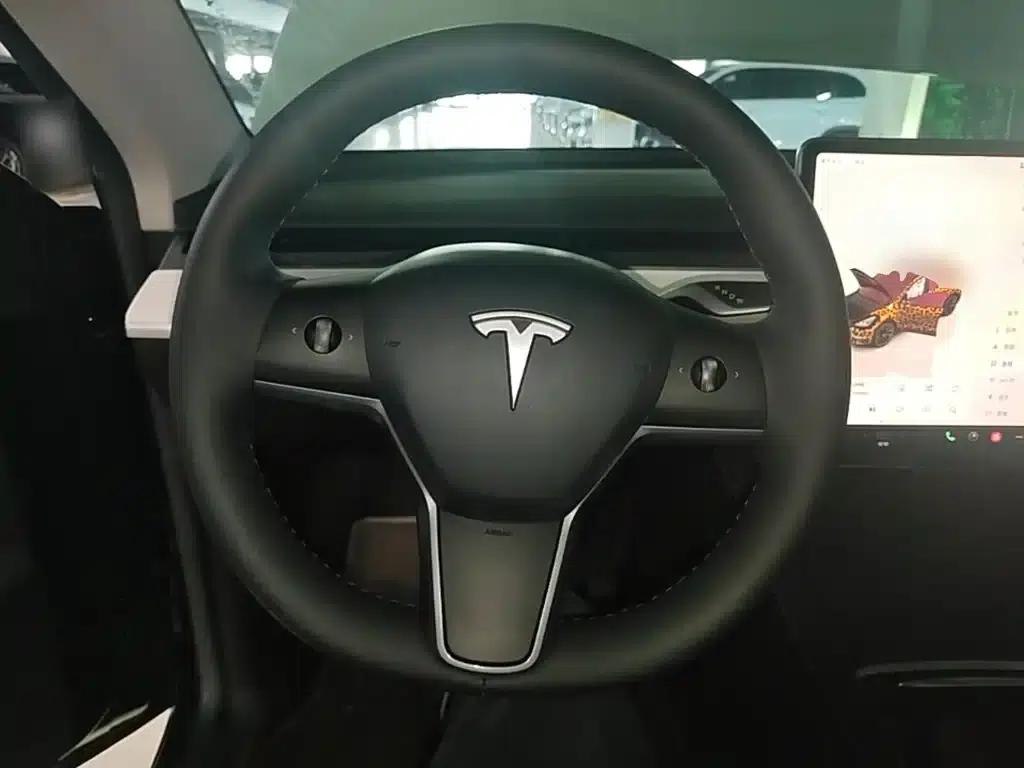 Model Y 2022 Facelift Rear-Wheel Drive Version — миниатюра 11