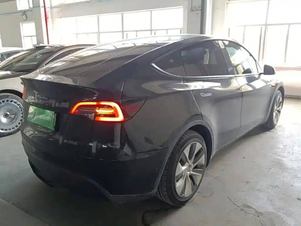 Model Y 2022 Facelift Rear-Wheel Drive Version — миниатюра 7