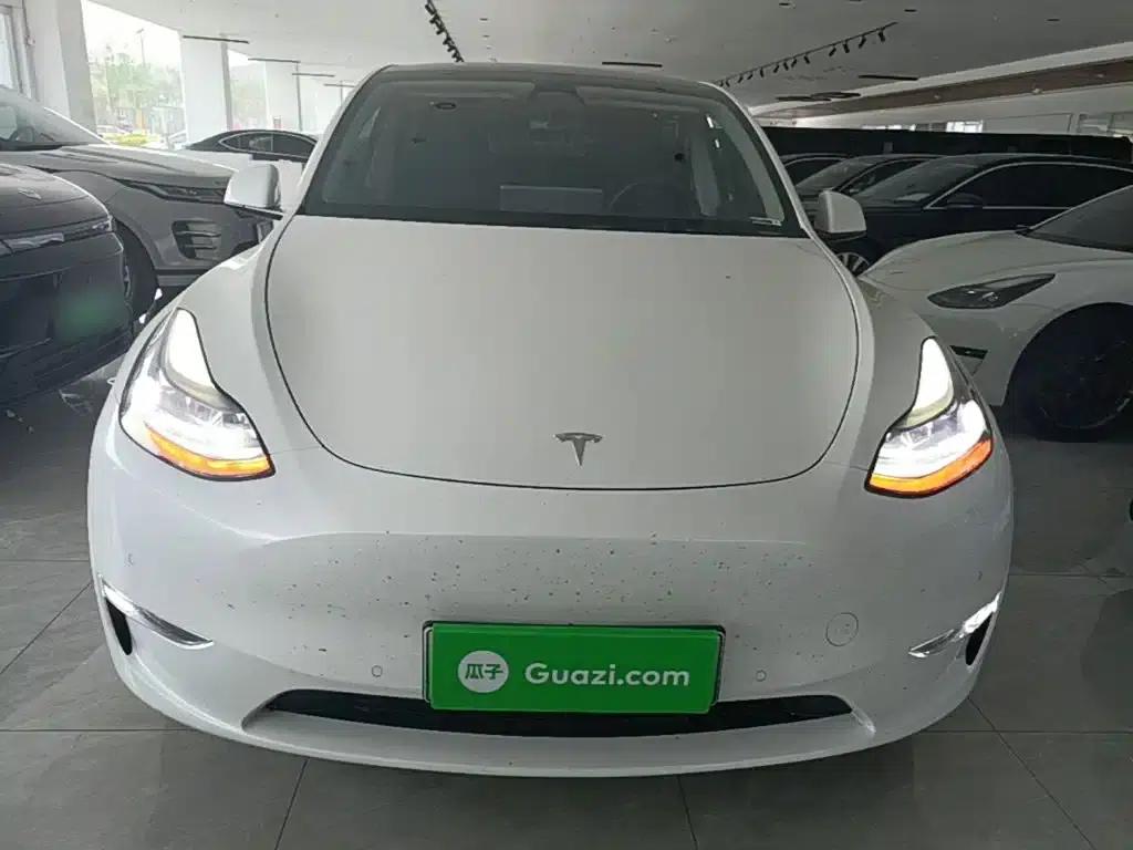 Model Y 2022 Facelift Long Range All-Wheel Drive Version — миниатюра 3