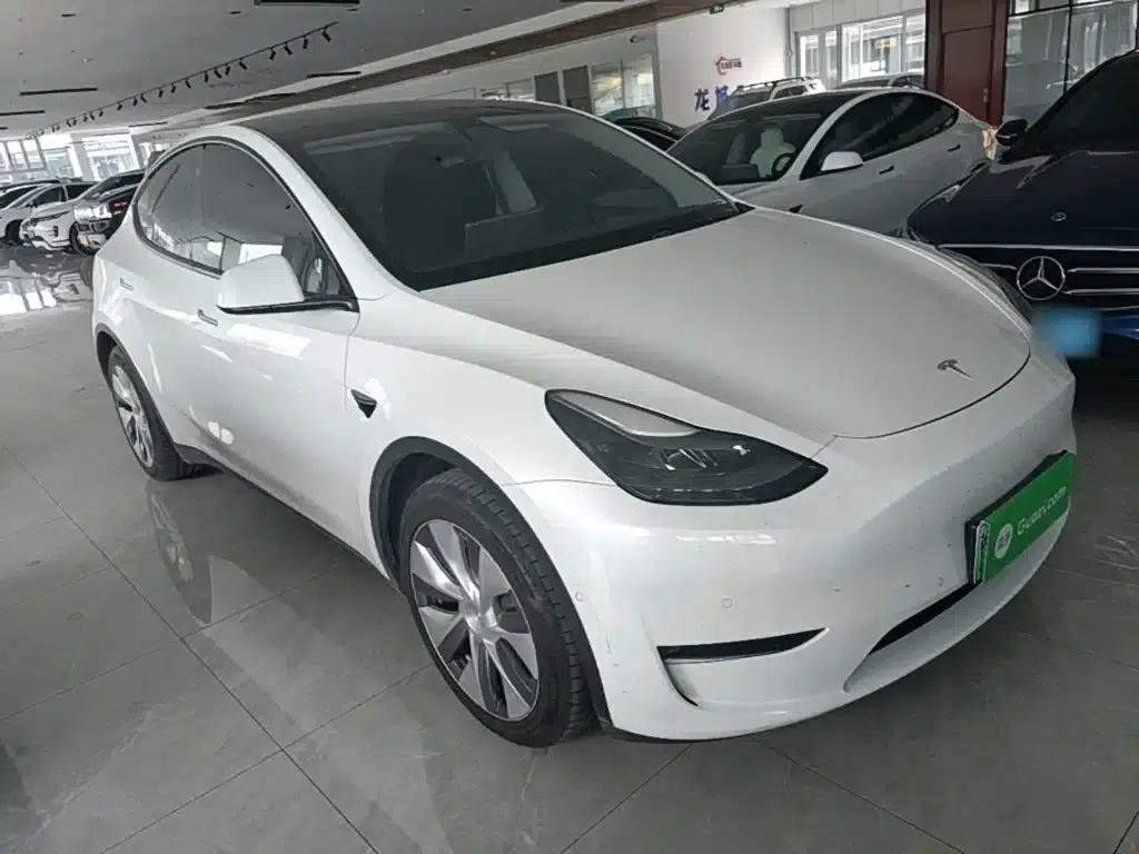 Model Y 2022 Facelift Long Range All-Wheel Drive Version — миниатюра 22