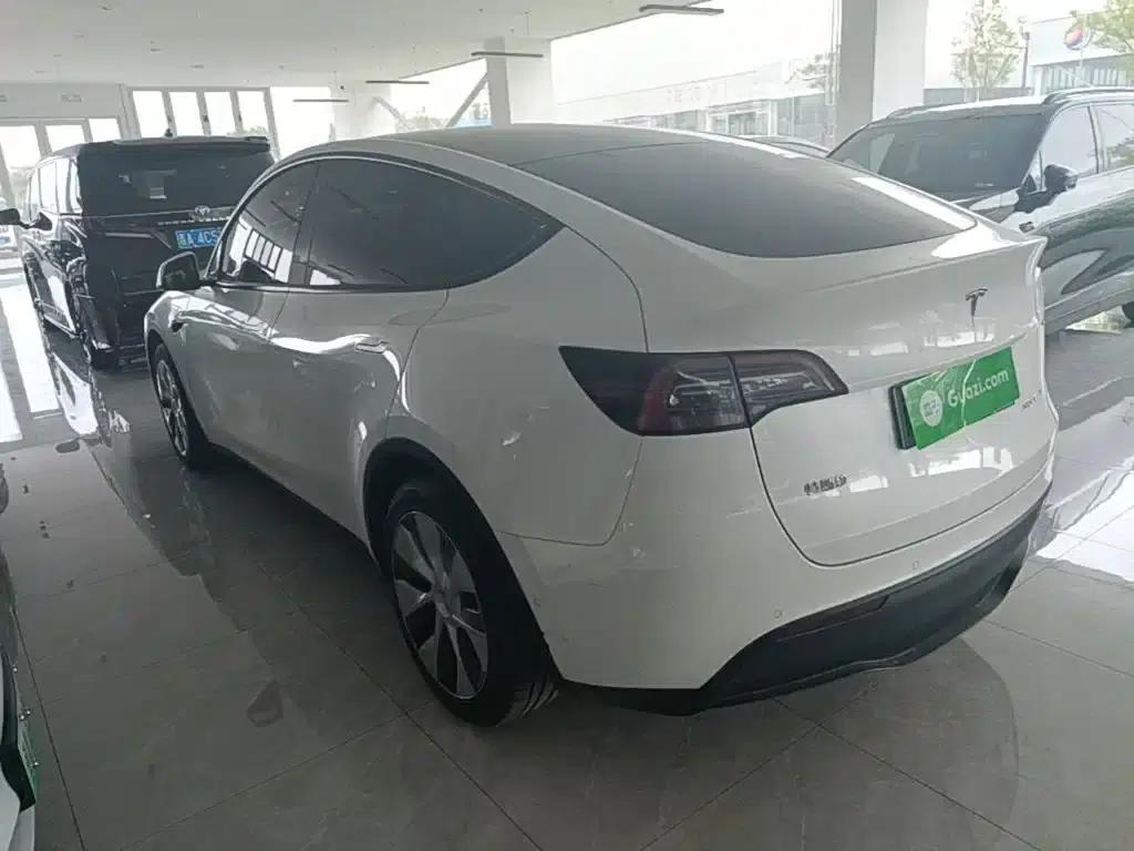 Model Y 2022 Facelift Long Range All-Wheel Drive Version — миниатюра 23