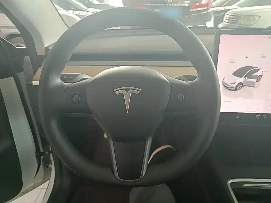 Model Y 2022 Facelift Long Range All-Wheel Drive Version — миниатюра 7