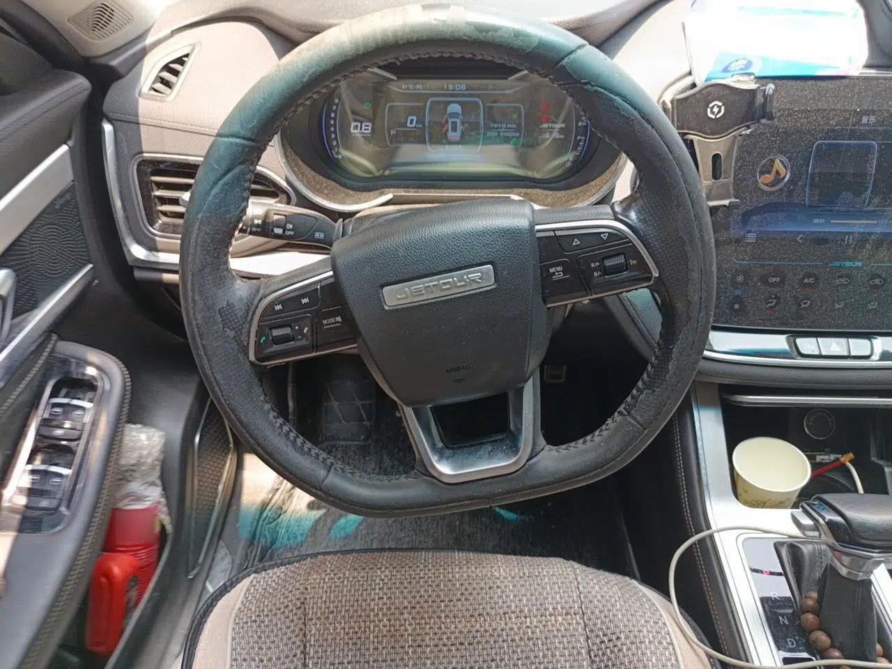JETOUR X70 2020 1.5T DCT YueXing Edition 5 Seats — миниатюра 10