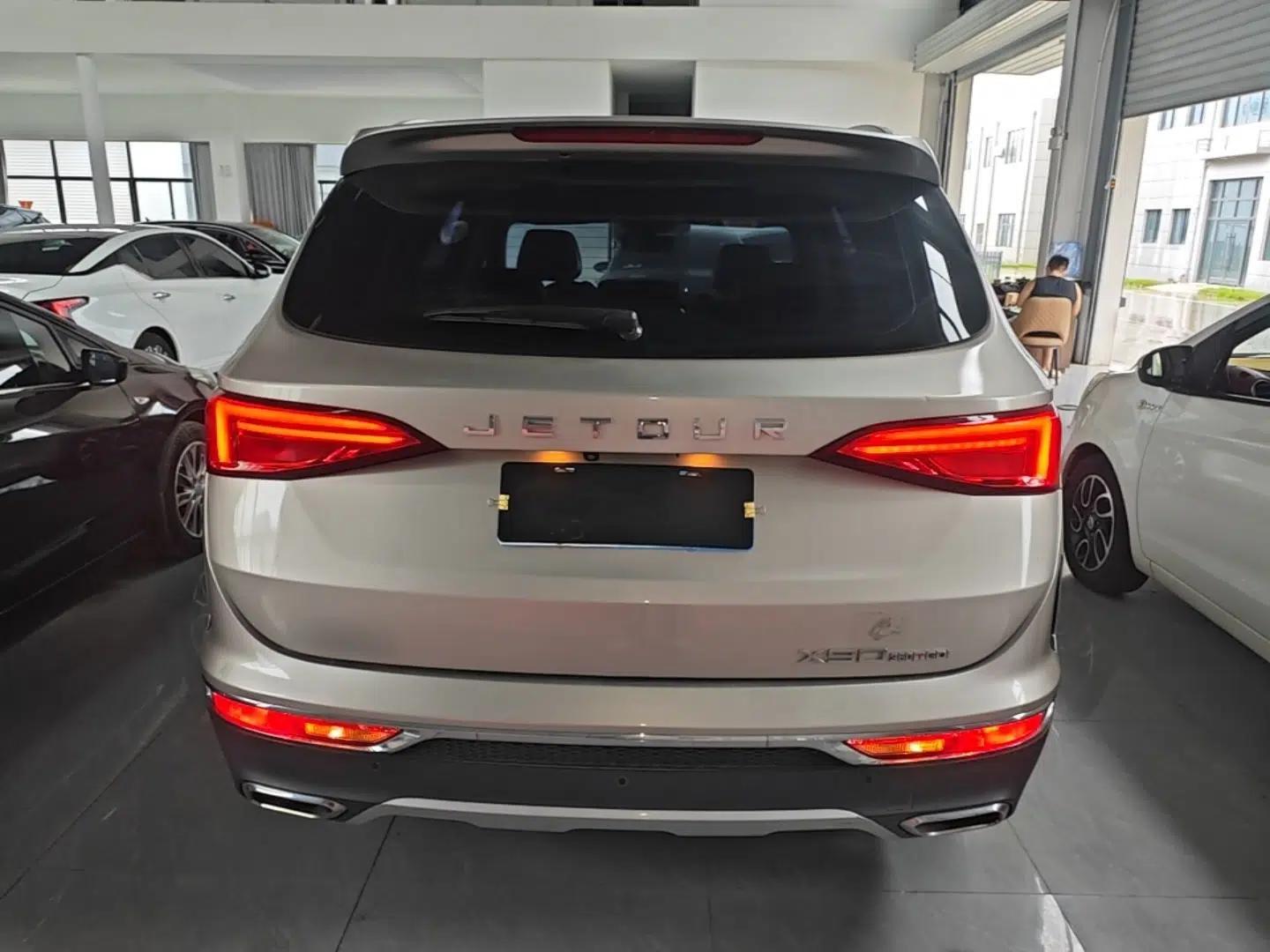 JETOUR X90 2019 1.6T DCT Zhaolü Edition 5 Seats China VI Standard — миниатюра 5