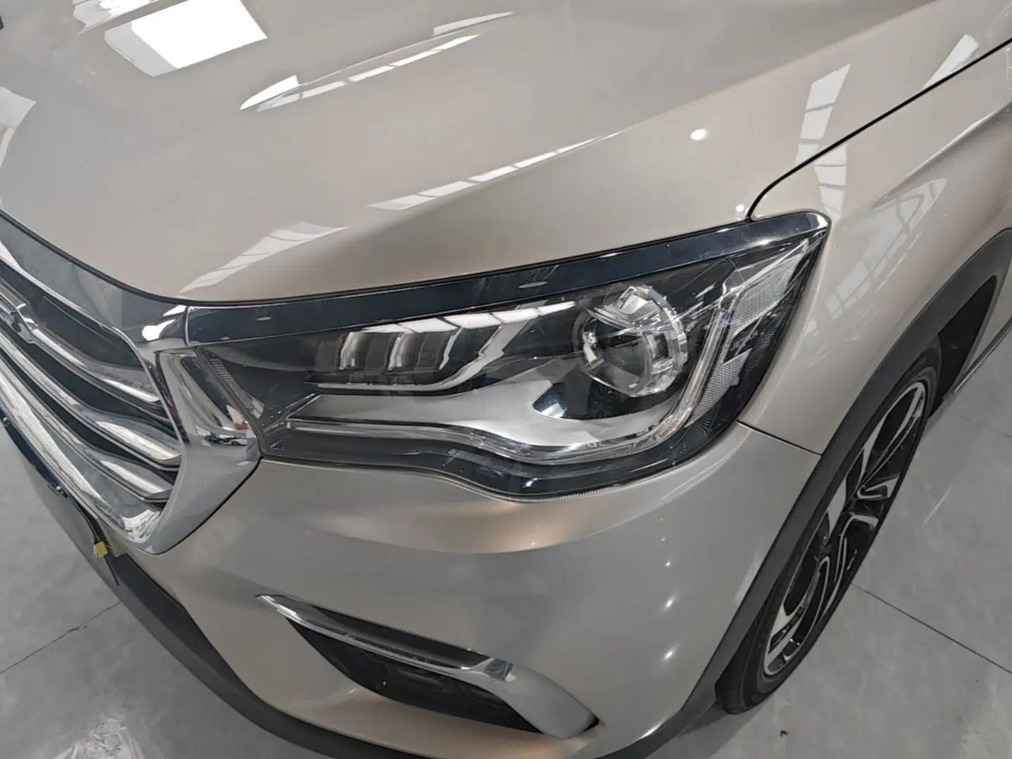 JETOUR X90 2019 1.6T DCT Zhaolü Edition 5 Seats China VI Standard — миниатюра 8