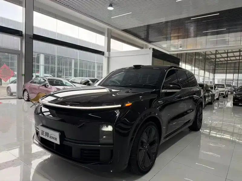 Li Auto L9 2022 Max Edition — миниатюра 1