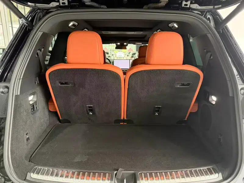 Li Auto L9 2022 Max Edition — миниатюра 16