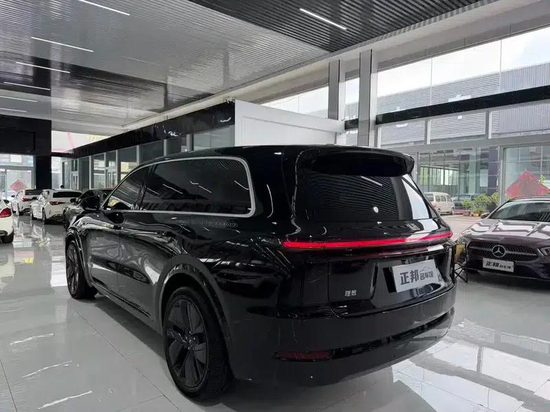 Li Auto L9 2022 Max Edition — миниатюра 4