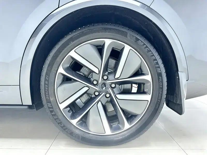 Li Auto L9 2024 Ultra Edition — миниатюра 9