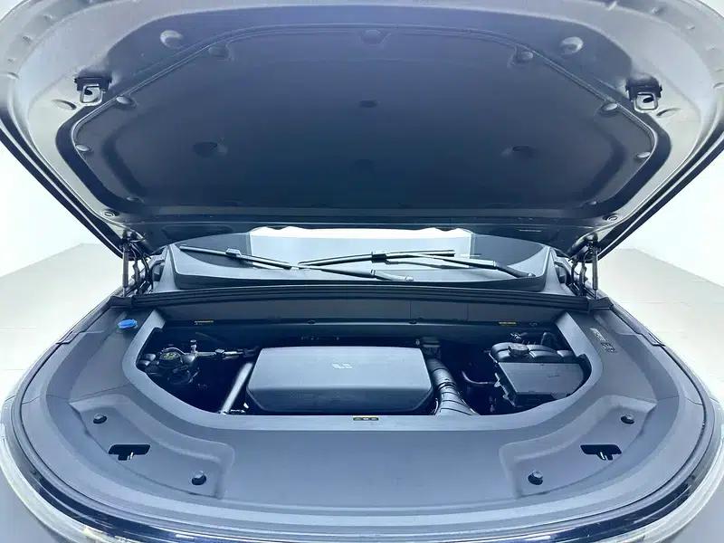 Li Auto L9 2024 Ultra Edition — миниатюра 10