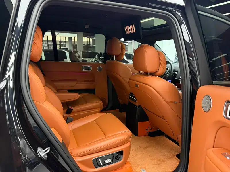 Li Auto L9 2022 Max Edition — миниатюра 15