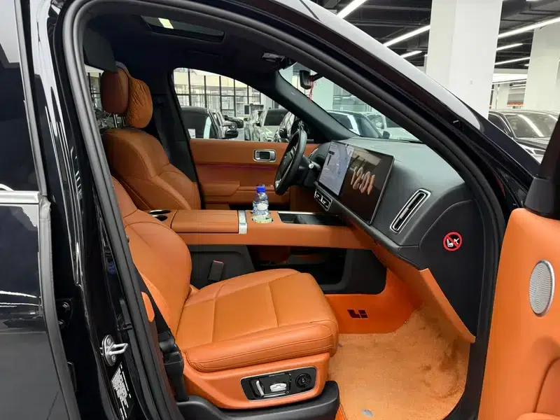 Li Auto L9 2022 Max Edition — миниатюра 16