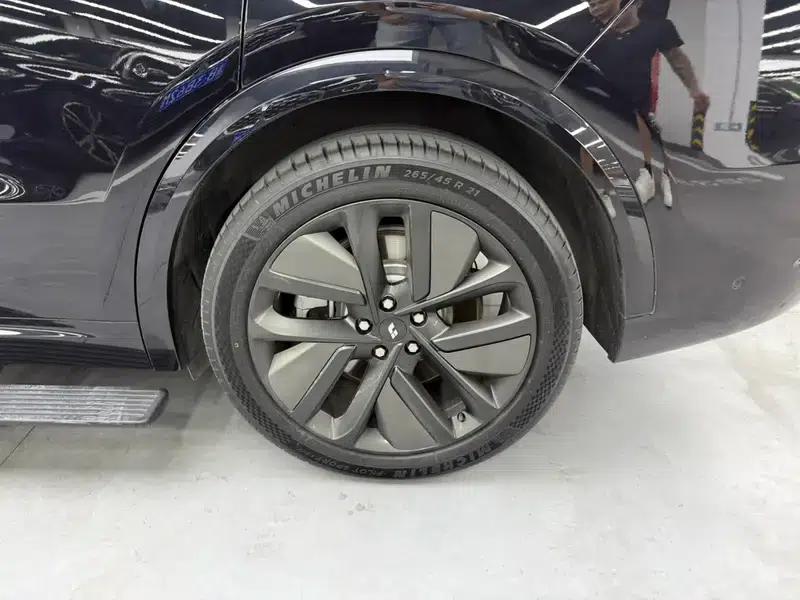 Li Auto L9 2022 Max Edition — миниатюра 7