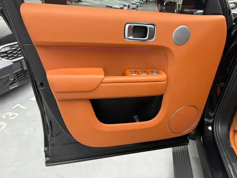 Li Auto L9 2022 Max Edition — миниатюра 8