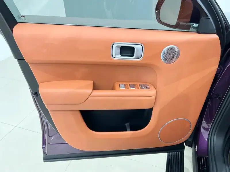 Li Auto L9 2024 Ultra Edition — миниатюра 11