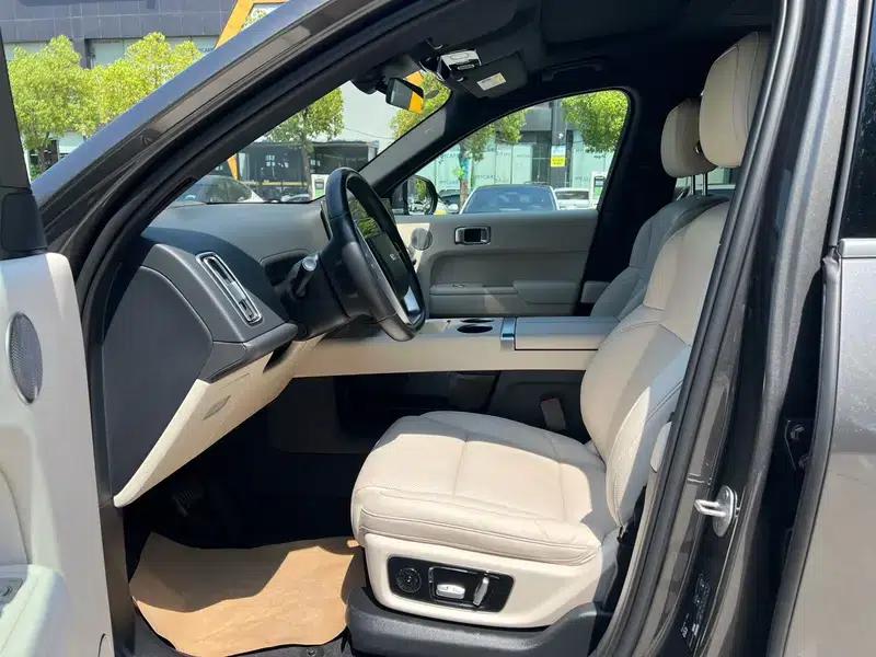 Li Auto L9 2022 Max Edition — миниатюра 9