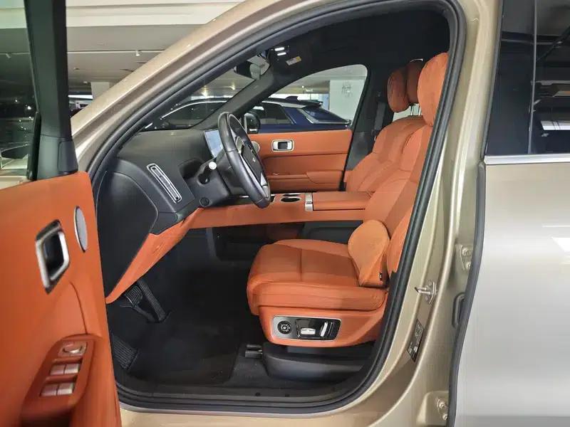 Li Auto L9 2022 Max Edition — миниатюра 8