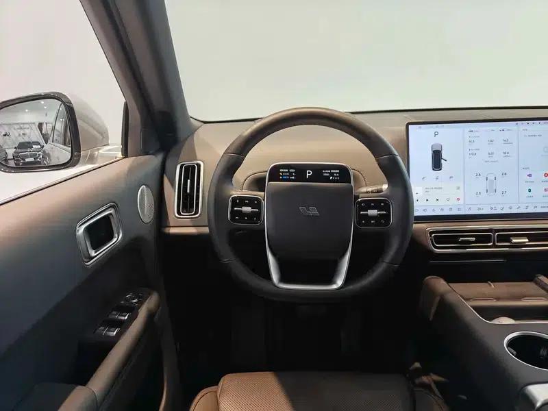 Li Auto L9 2022 Max Edition — миниатюра 16