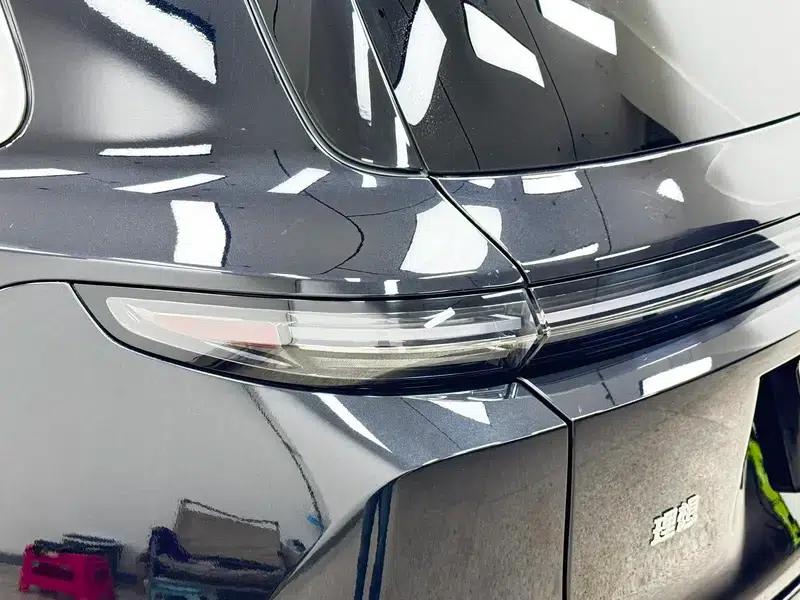 Li Auto L9 2022 Max Edition — миниатюра 13